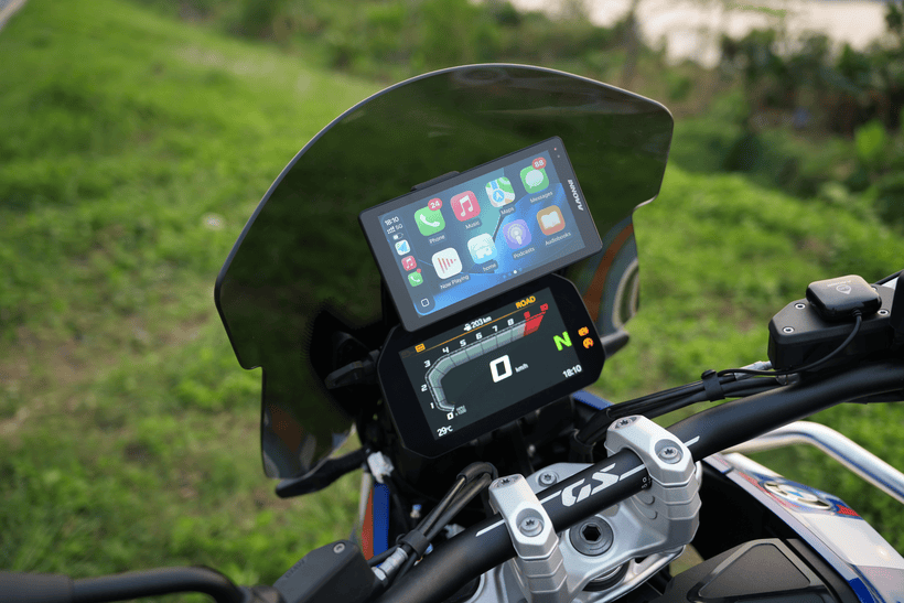 Choosing a Motorcycle Smart Display Based on Real Riding Needs